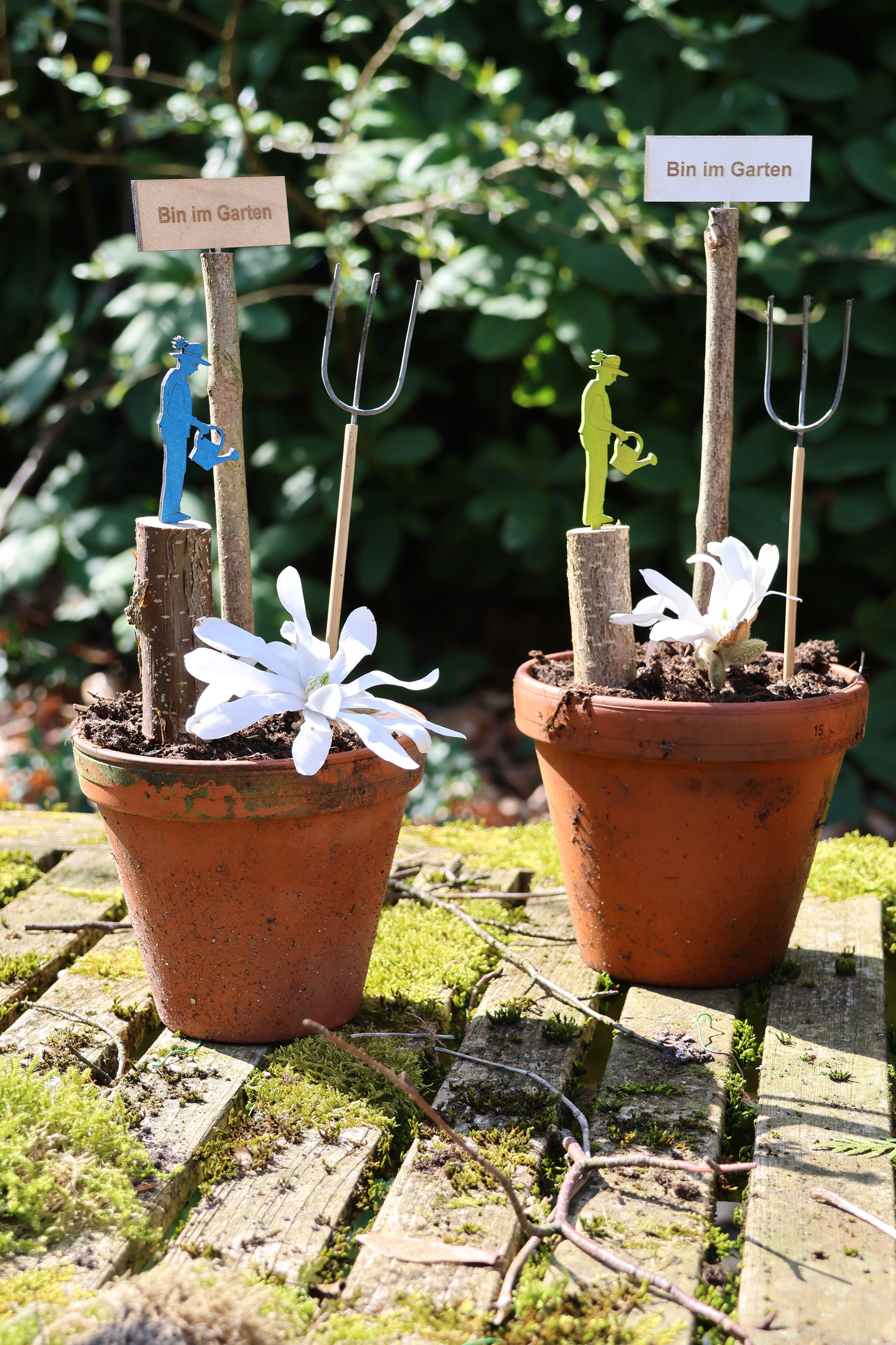 Bin im Garten - Schild mit Gärtner und Mistgabel, Deko, Gärtnergeschenk, Topfstecker