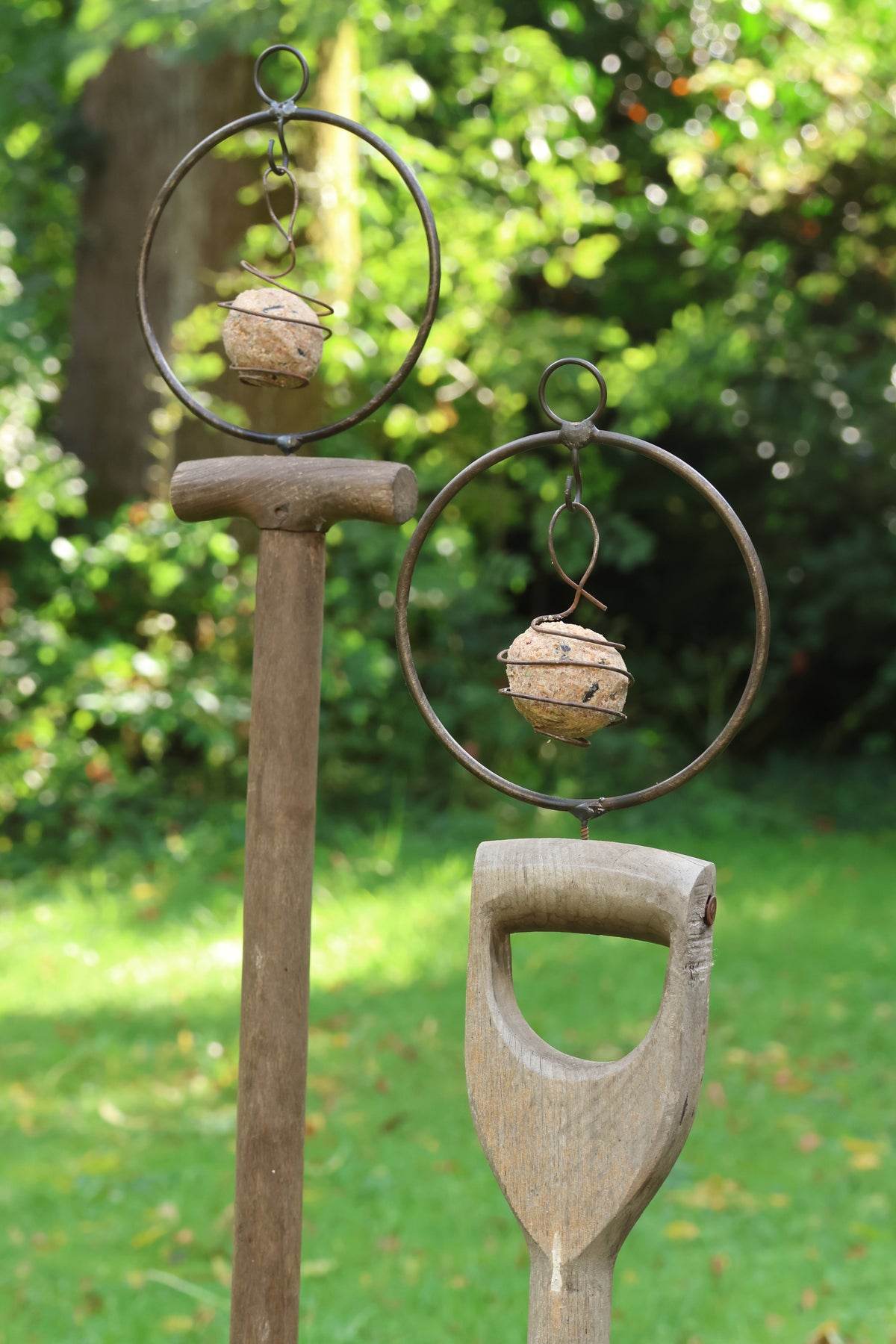 Meisenknödelring zum aufschrauben, Futterspirale zum schrauben, Futterring mit Schraube