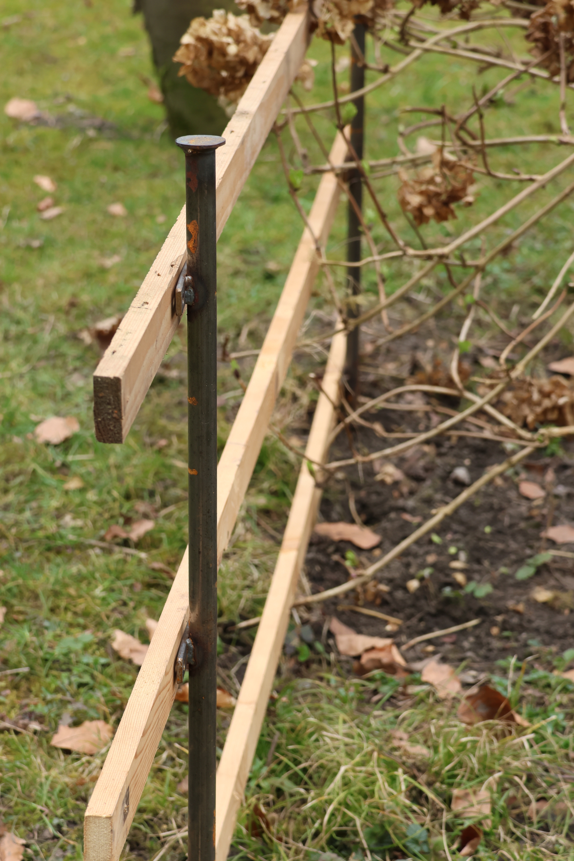 Erdspieß, Einschlagpfosten für Gartenstele, DIY-Zaunbau