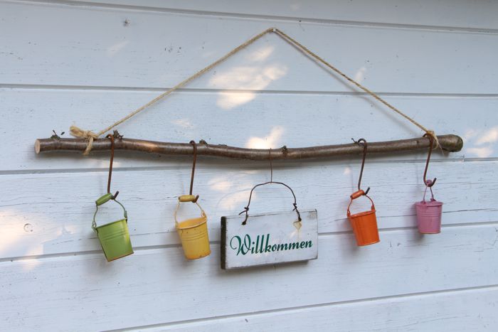 Haselnuss-Stock am Seil mit 4 Haken Haselnuss-Stock am Seil mit 4 Haken