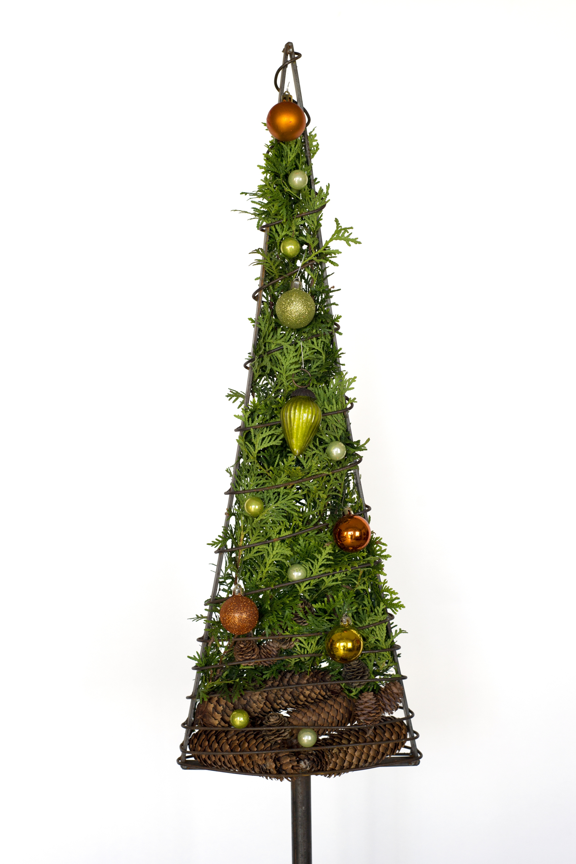 Tannenbaum aus Eisen 75 cm, Weihnachtliches Gesteck für Topf und Garten